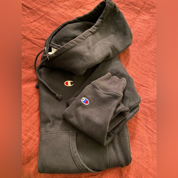 Champion Reverse Weave Hoodie - Picture 4 of 5